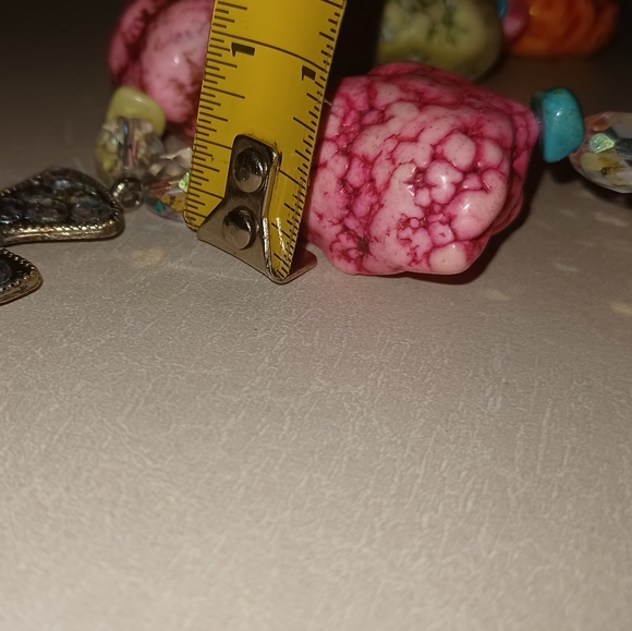 Artisan handcrafted howlite and rhinestone cross necklace - Picture 7 of 7